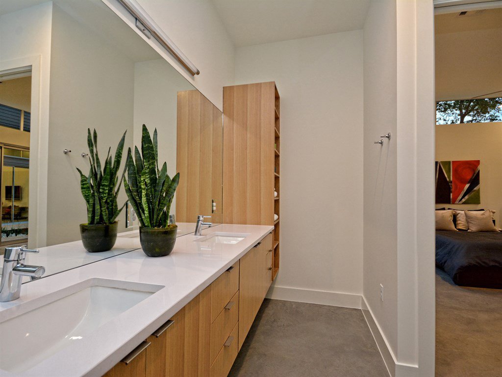 020_Master Bathroom