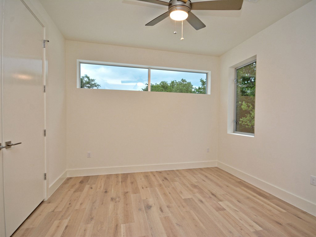 025_2nd Bedroom