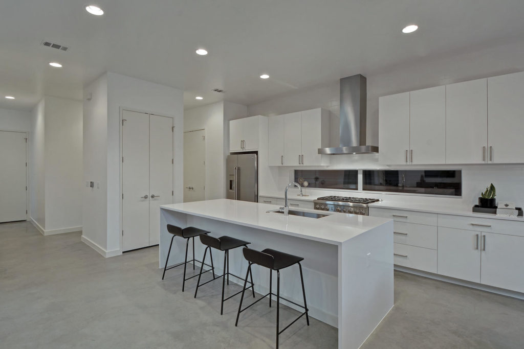 2205 Montclaire St-large-021-35-Kitchen and Breakfast 04-1499x1000-72dpi