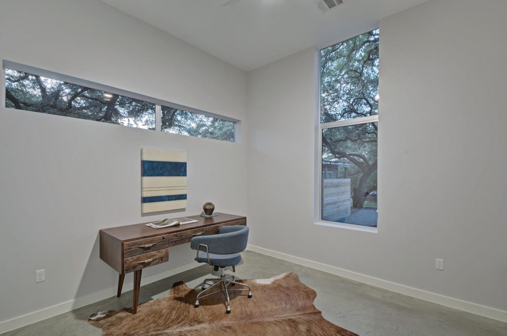 2205 Montclaire St-large-038-51-Office-1500x994-72dpi