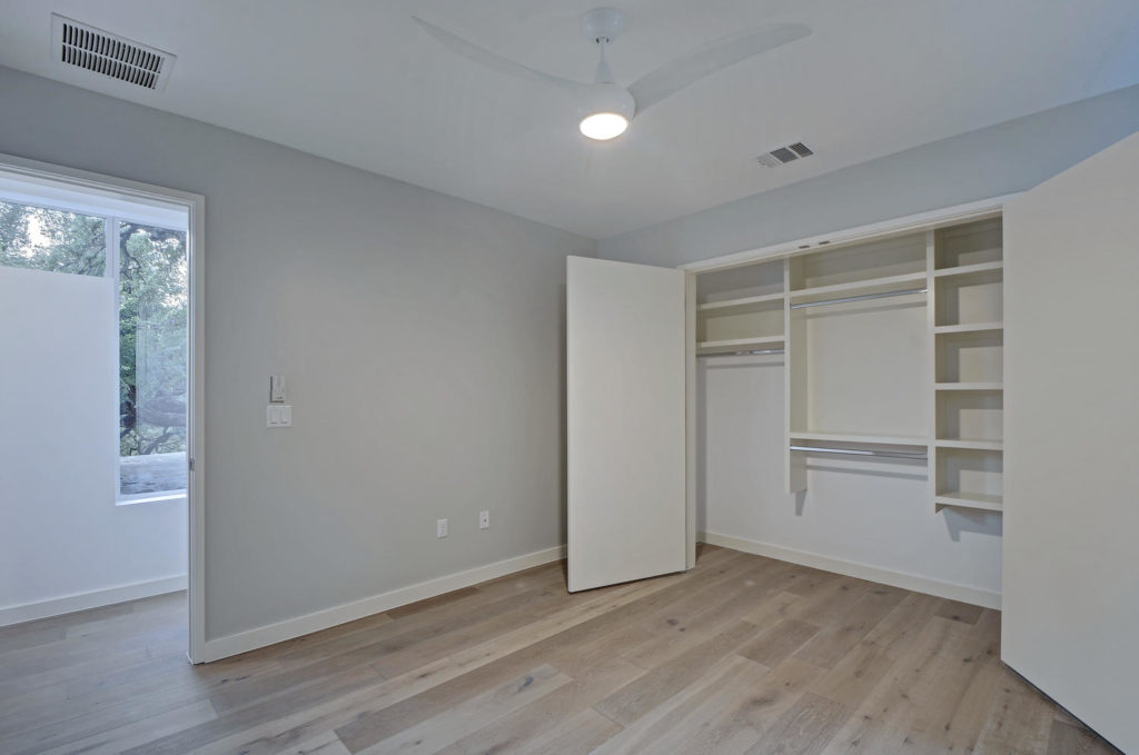 2205 Montclaire St-large-046-49-Other Bed 01-1500x994-72dpi
