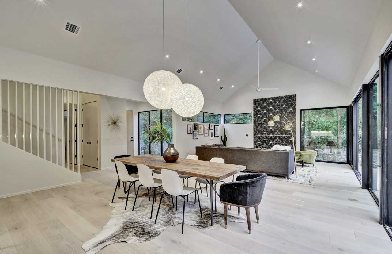 406 W. Milton Residence