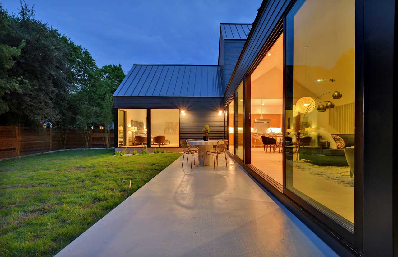 406 W. Milton Residence