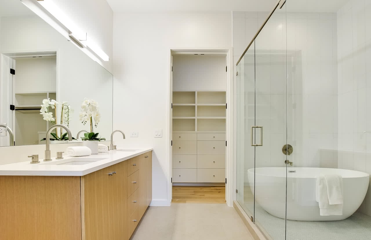 1811 Collier Residence Master Bath