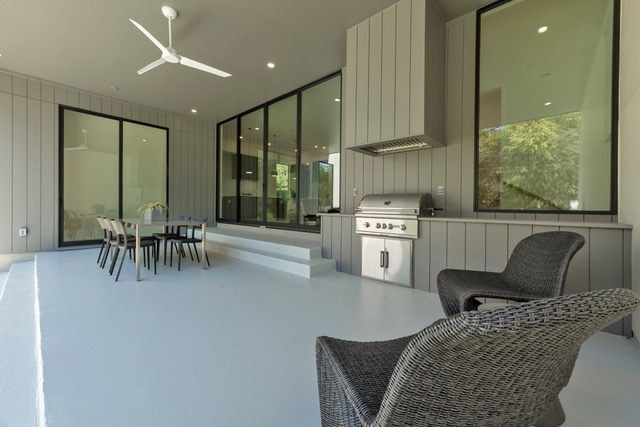 Sunny Slope Residence - Property