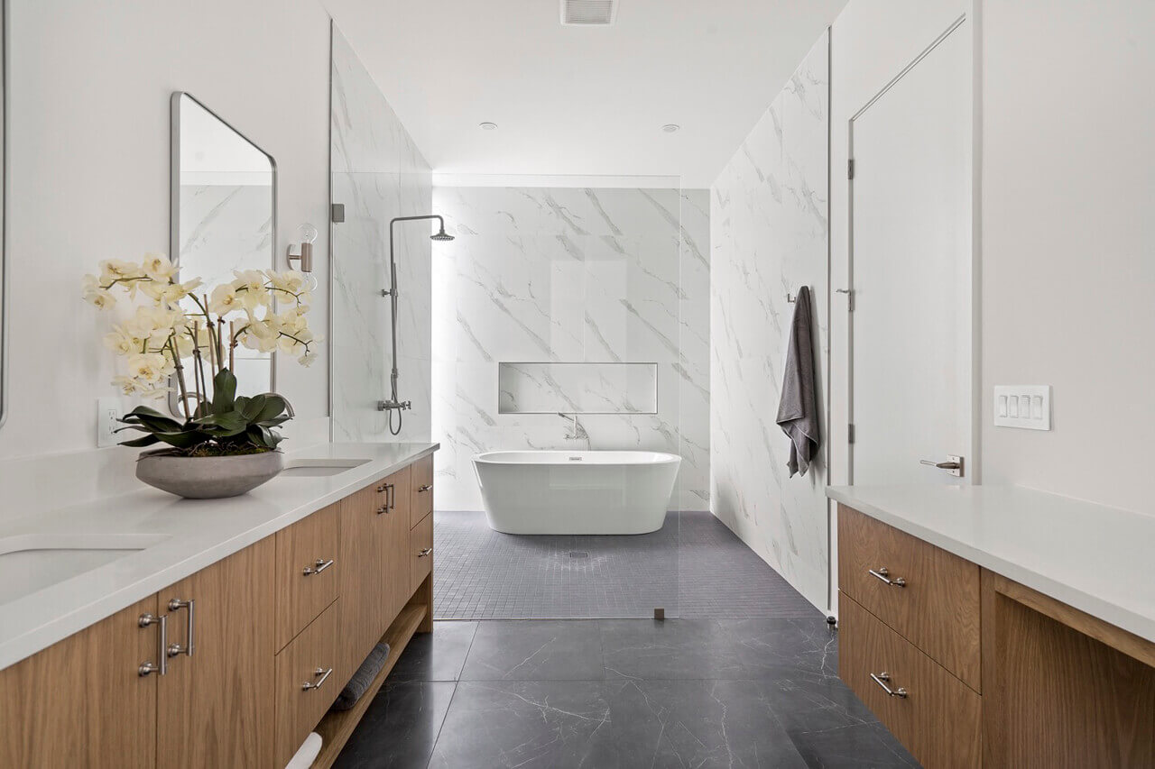 5608 Woodview Residence