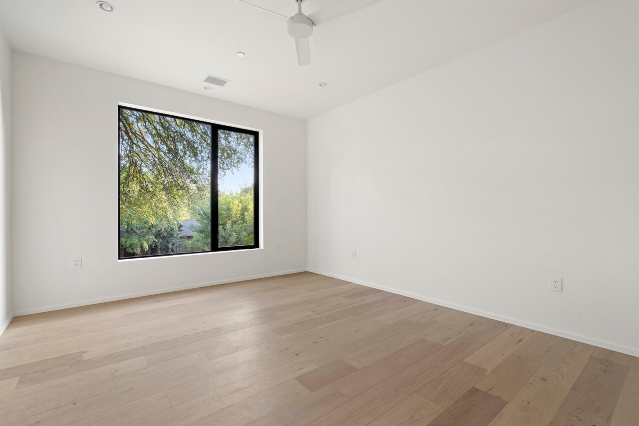 2704 Mountain Laurel Residence