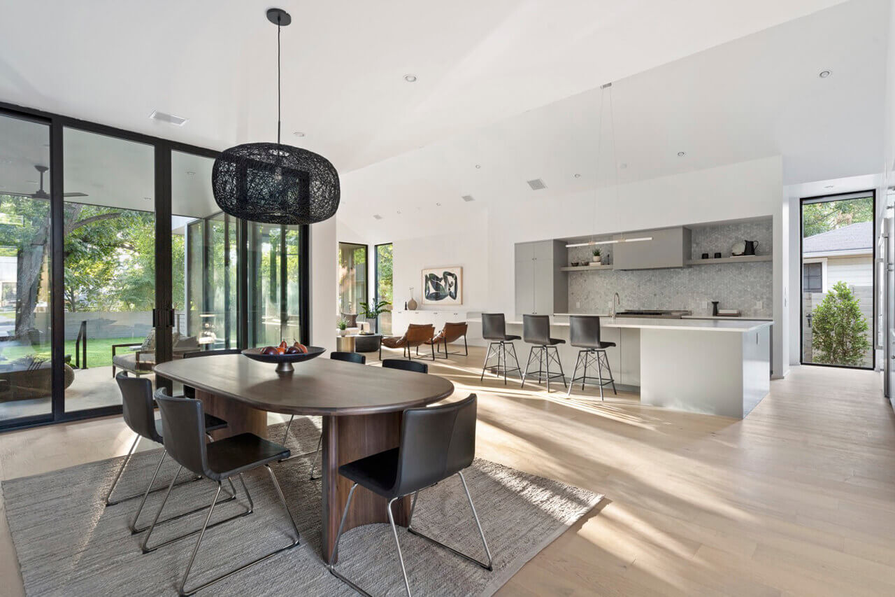5608 Woodview Residence