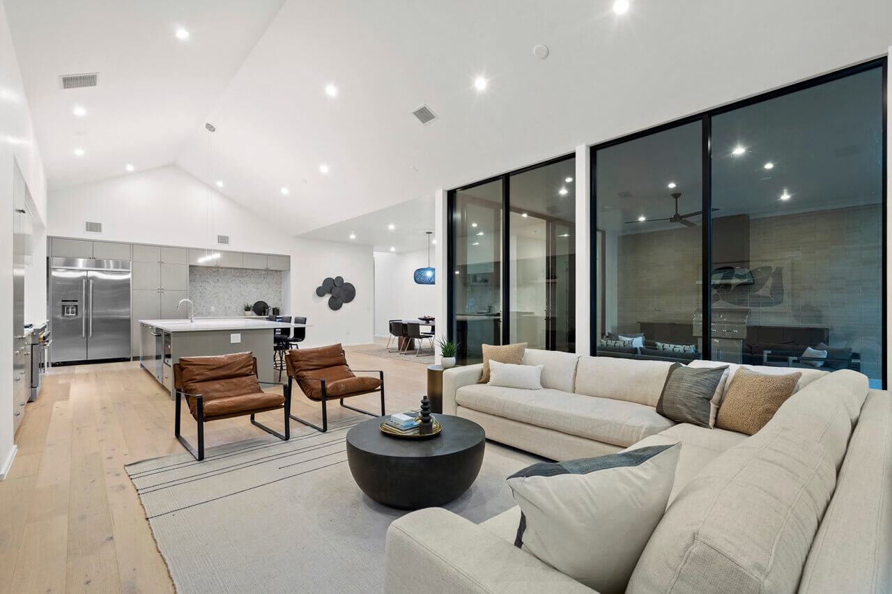 5608 Woodview Residence